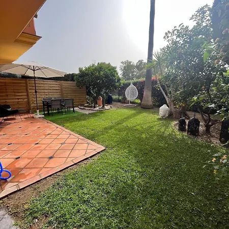 House With Pool, Private Garden And Parking * Estepona